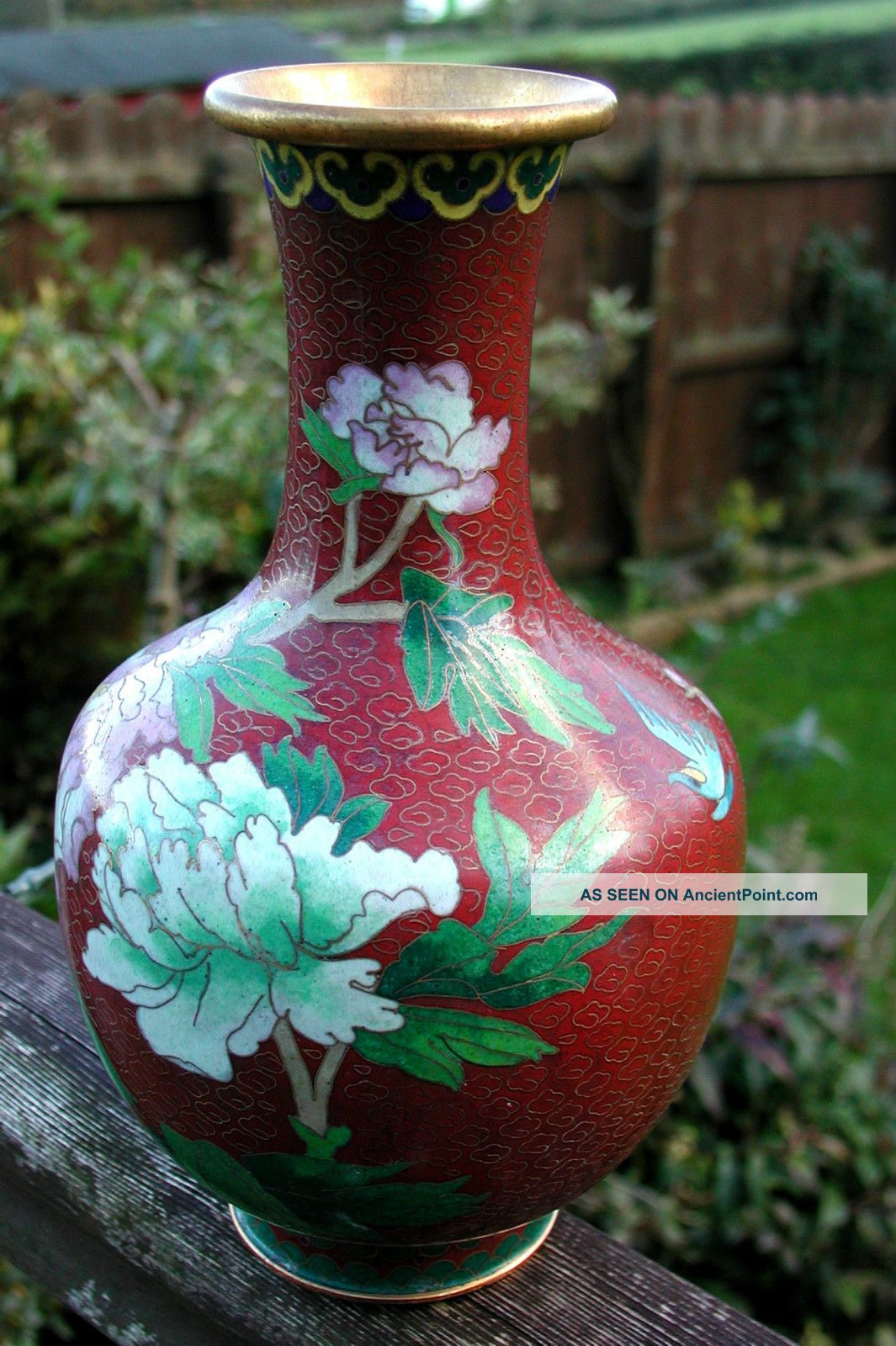 Gorgeous Large Red Cloisonne Chinese Vase Lovely Colours With Bird Design Porcelain photo
