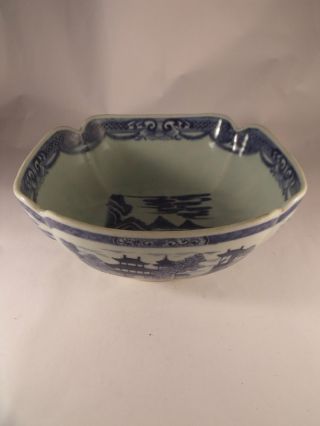 A Good Late C18th Chinese Porcelain Square Salad Bowl photo