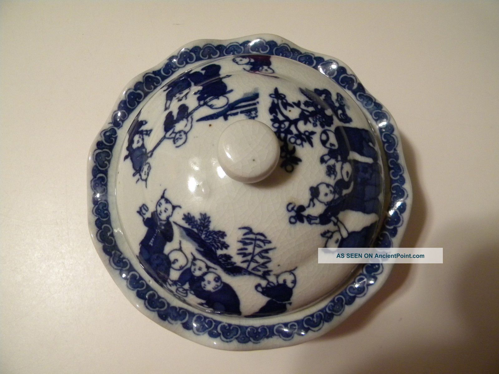 Antique Blue & White Chinese Bowl W/lid Bowls photo