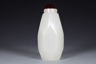 Chinese Handwork Jade Smooth Old Snuff Bottle photo