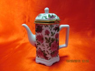 Fine Holiday Gift Chinese Porcelain Teapot Flowers Carved On Sale photo