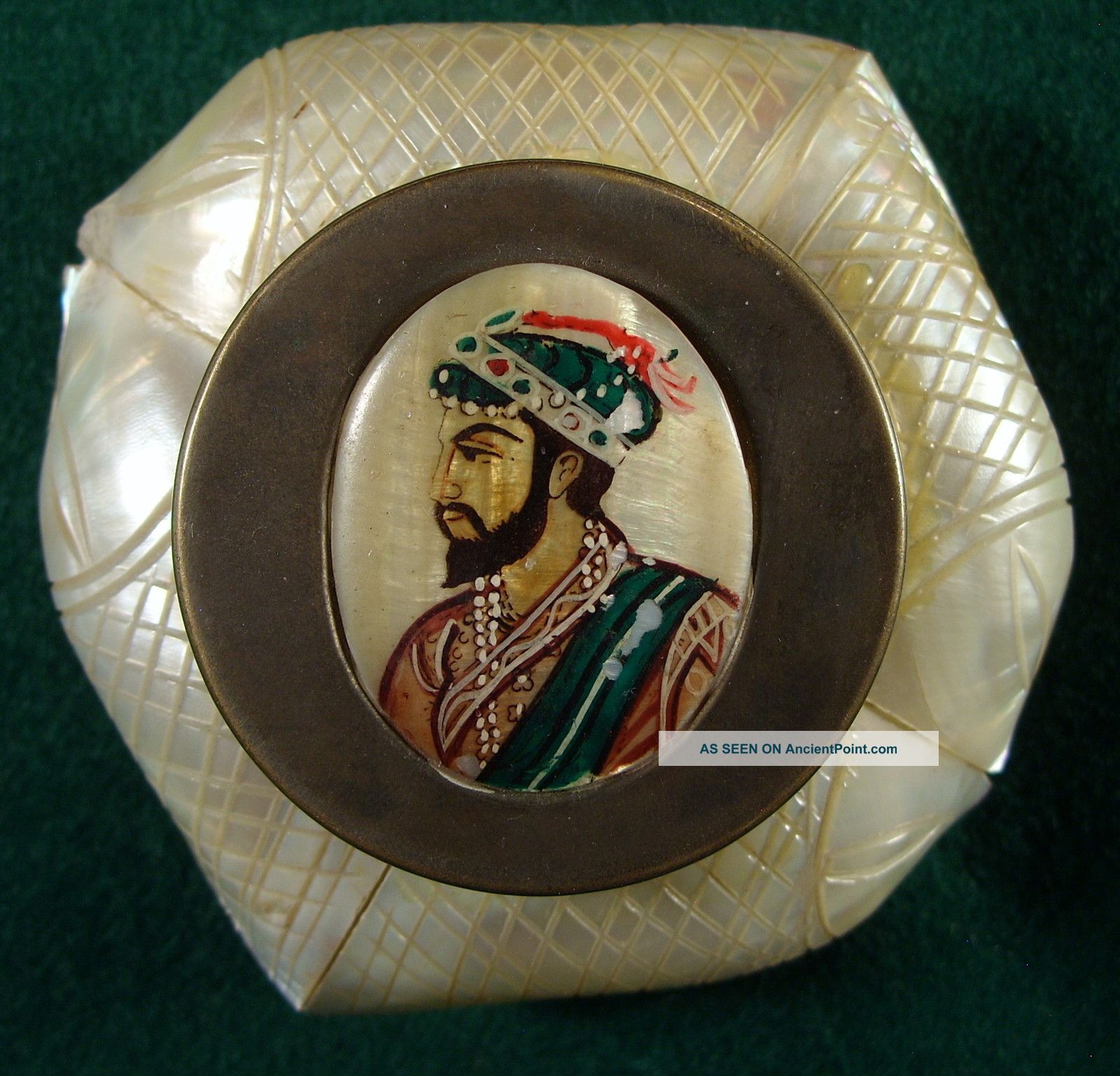 Islamic Mughal India Painted Mother Of Pearl Snuff Box Shah Jahan Taj Mahal Middle East photo