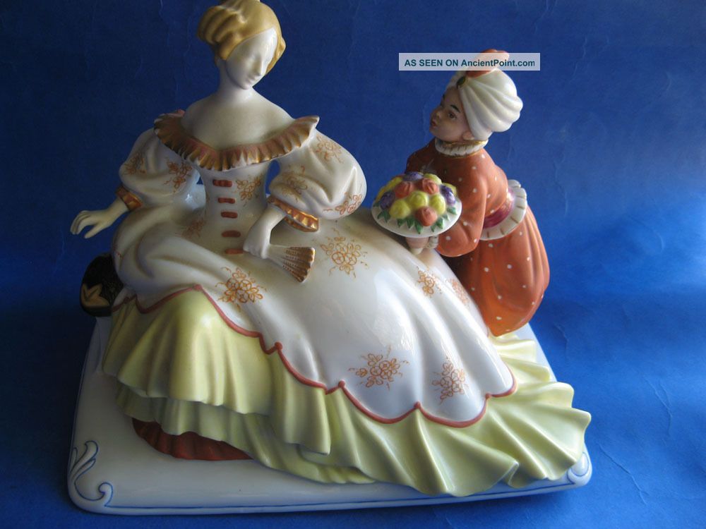 Fraureuth Germany 1920 - 30 Porcelain Figure Group By M.  Herm.  Fritz Figurines photo