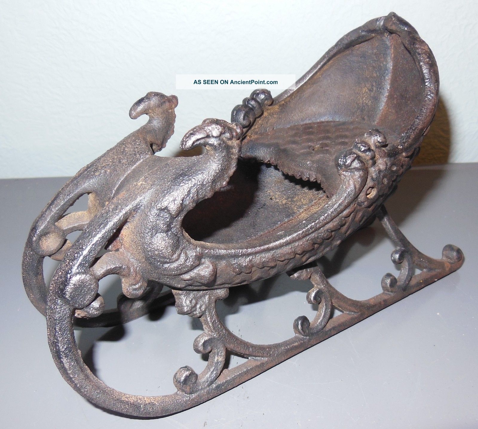 Hubley Toy Co.  Victorian Cast Iron Sleigh With Griffon Heads (1910) Metalware photo
