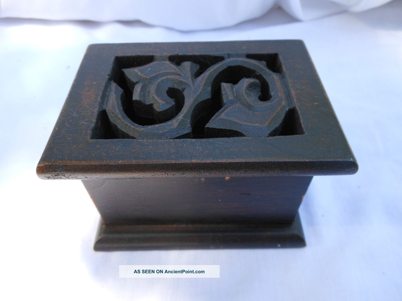 Old Hand - Craft Small Wooden Box Boxes photo