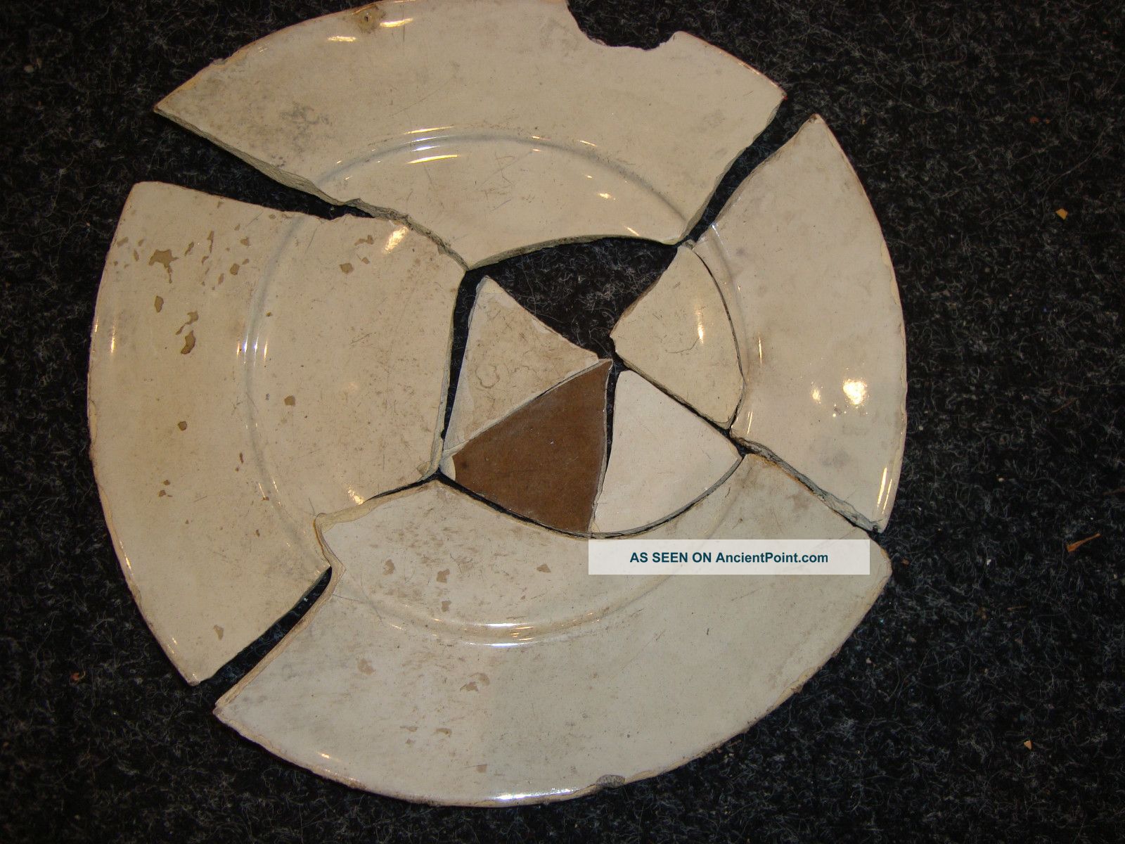 (broken) Delft White Plate From Around 1700 Plates & Chargers photo