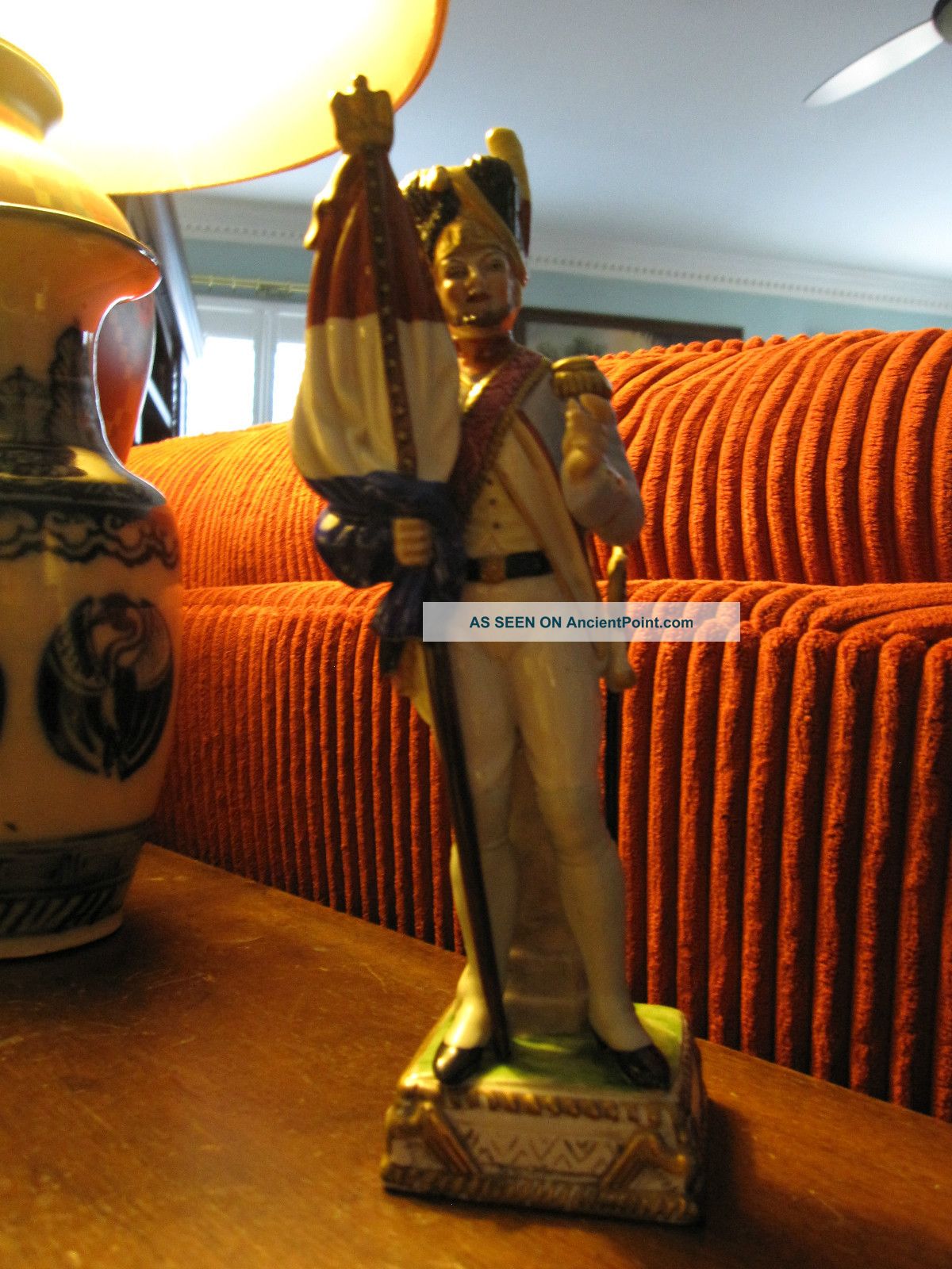 Capodimonte Italy Uniformed Soldier Figurine France Flag Officer 1845 N Crown Figurines photo