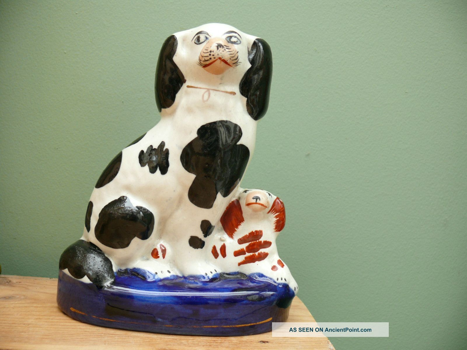 19thc Staffordshire Group Figure Of Two Dogs Figurines photo