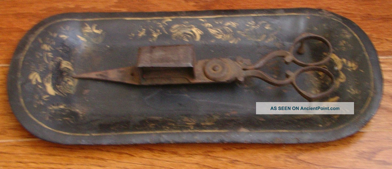 Antique Kerosene Oil Lamp Wick Trimmer Candle Snuffer With Tole Tin Tray Metalware photo