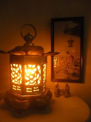 Vtg Hollywood Regency Lotus Petals,  Asian Style Brass Lantern Lamp photo