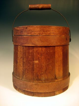 North East Shaker Wood Lidded Bucket Ca.  1890 ' S Dr.  Floyd W.  Carneal Coll. photo