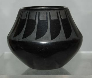 Vintage San Ildefonso Pottery Bowl / Vase Signed Marie & Julian Feather Decor photo