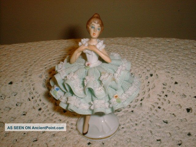 Fabulous Sandizell German Dresden Lace Figurine Crown Mark Ex Cond $34.  99 Figurines photo