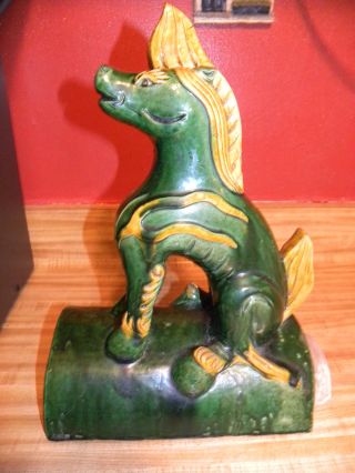 Chinese Art Pottery Roof Tile Foo Dog Lion Dragon,  Glaze Majolica Asian photo