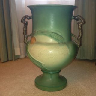 Roseville Pottery: Green 19 