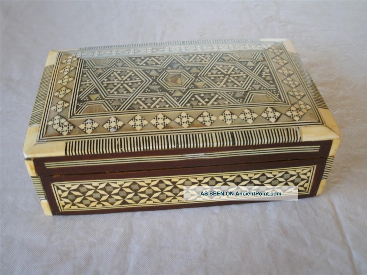 Antique,  Large Inlaid Trinket Box; Mother Of Pearl; Lined,  Hinged Lid; Boxes photo