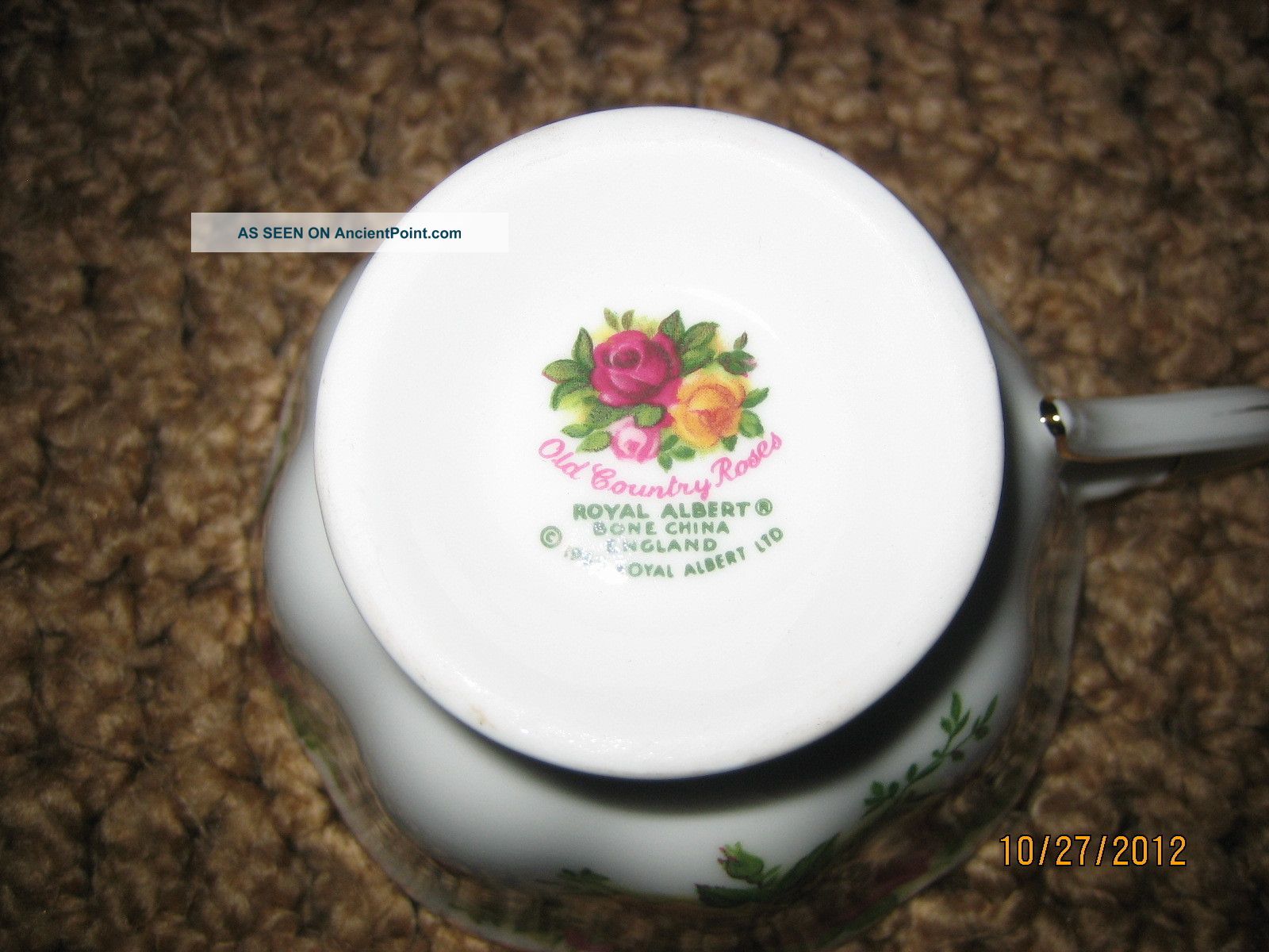 1962 Royal Albert Old Country Roses Cup And Saucer Cups & Saucers photo