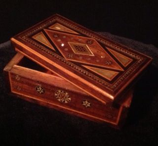 Middle Eastern Victorian Rosewood Veneer Inlaid Mother Of Pearl Trinket Box photo