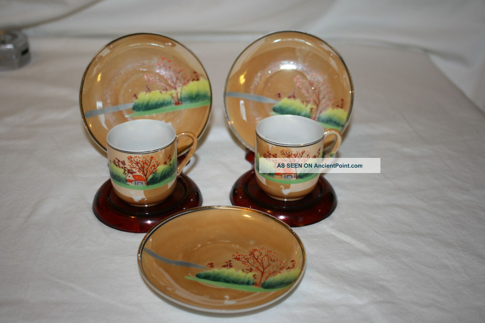 H.  Y.  Dimatasse 2 Cups And 3 Saucers Cups & Saucers photo