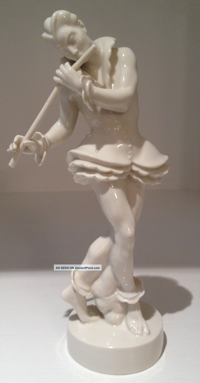 Schwarzburger Werkstätten Porcelain Figurine U132 Flute Player Flutist Exc Figurines photo
