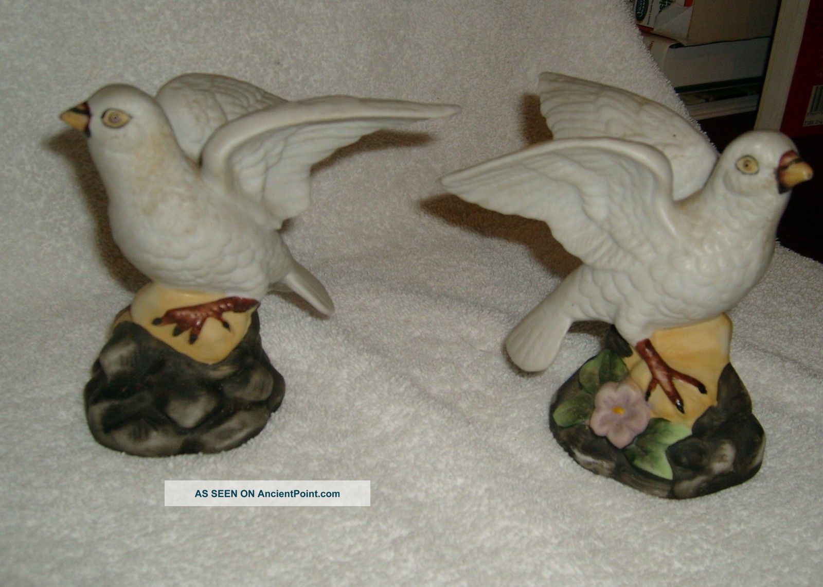 Set Of 2 Ceramic Love Birds Figures 5 