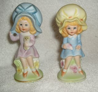 Vintage Davar Girls With Bonnets Ceramic Figure 4.  5 