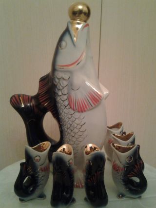 Family Of Carps.  Decanter Shtof Fish With Piles 6 Small Fishes Porcelain photo