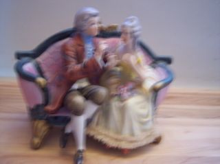 Vintage Victorian Couple On Couch Figurine Spaghetti Lace Quality & Details Rare photo