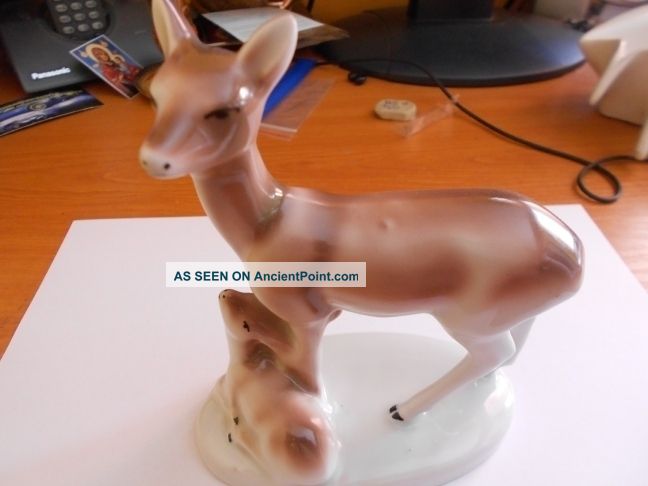 Bulgaria Vintage Porcelain Deer / Hind Figurine Figurines photo