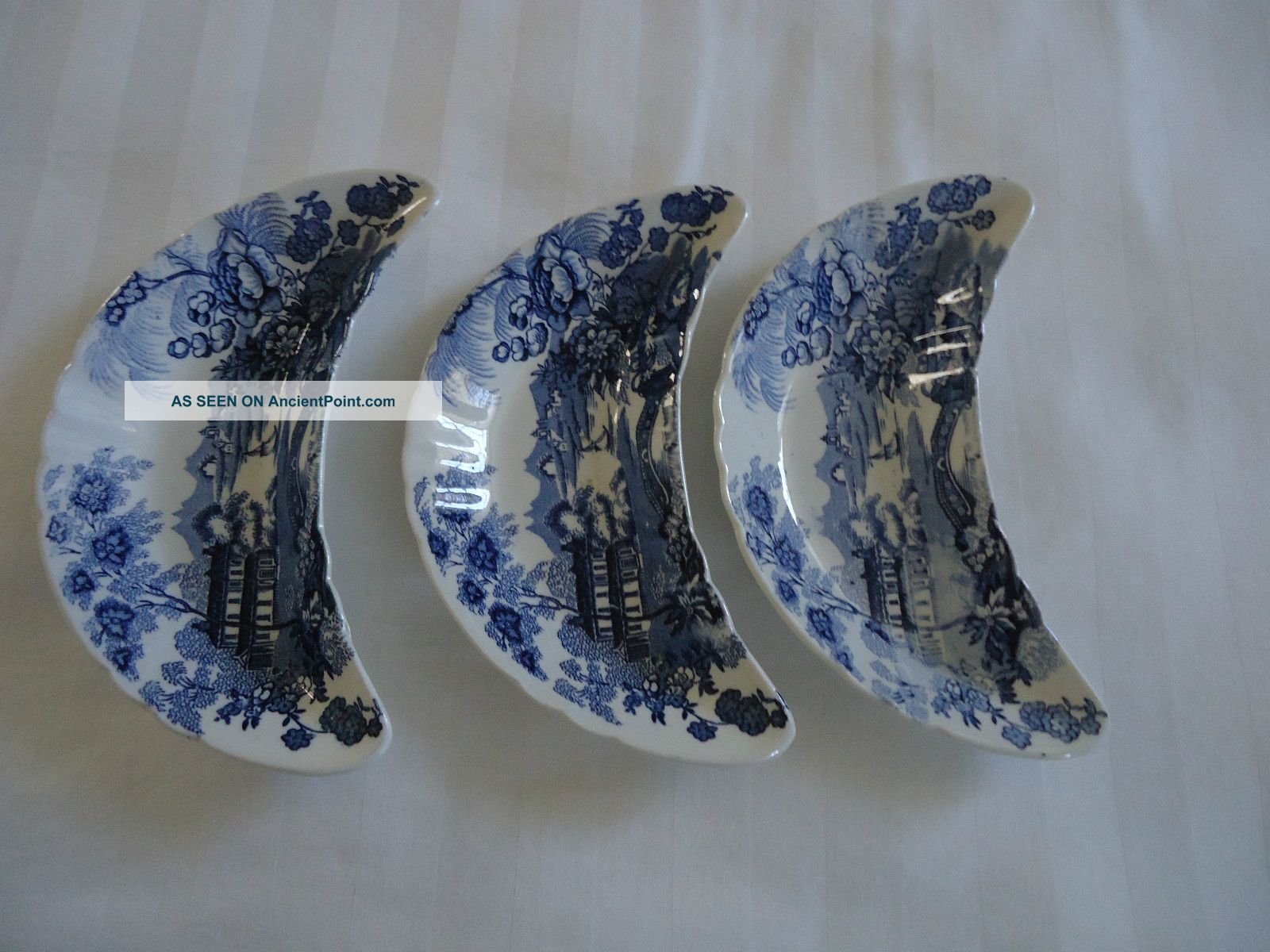 Set Of Three Blue And White Bone Dishes,  Tonquin By Royal Crownford Other photo