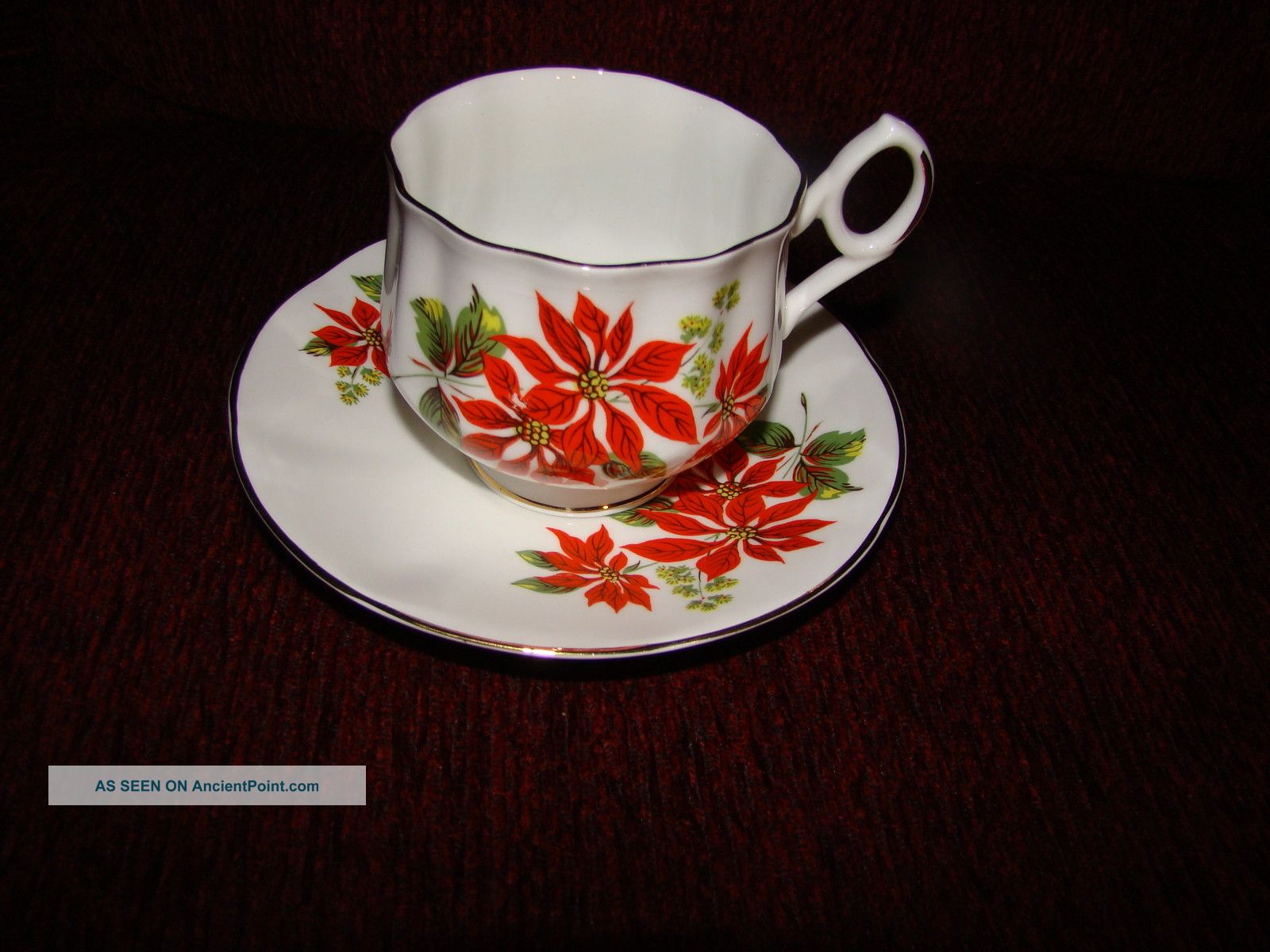 Vtg Christmas Poinsetta Teacup/saucer,  Royal Dover England Cups & Saucers photo