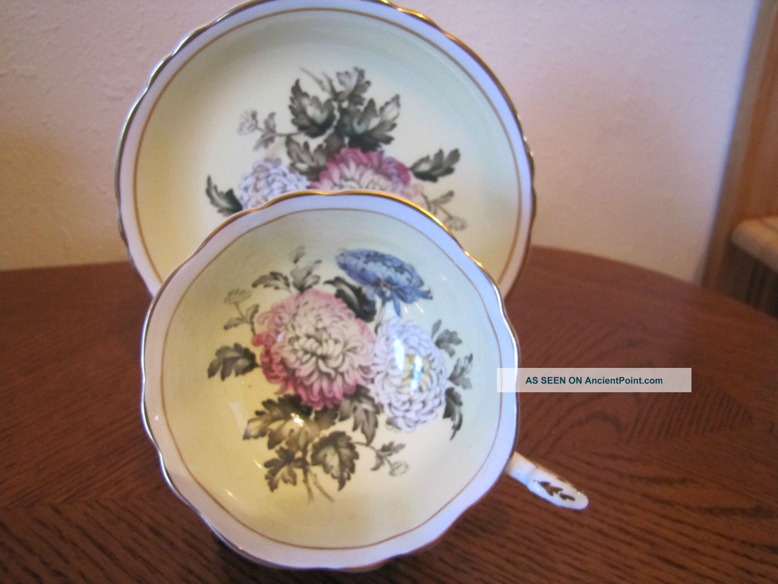 Paragon Tea Cup & Saucer Mums Yellow & Pinks Teacup Stunning Cups & Saucers photo