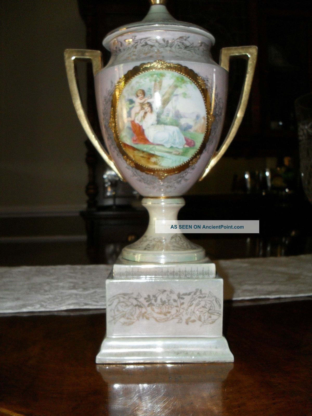 Royal Saxe Es Germany Urn Vase W/cupid & Venus Vases photo