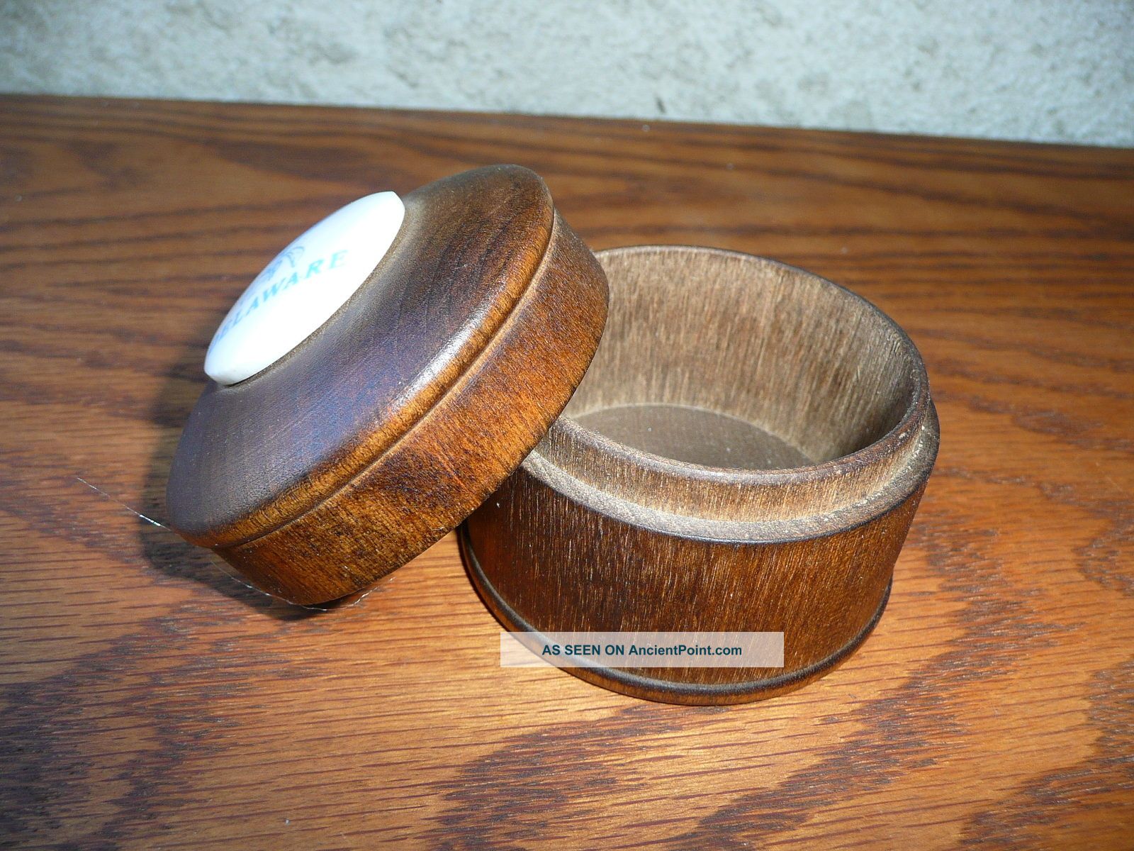 Vintage Round Turned Box Delaware Boxes photo