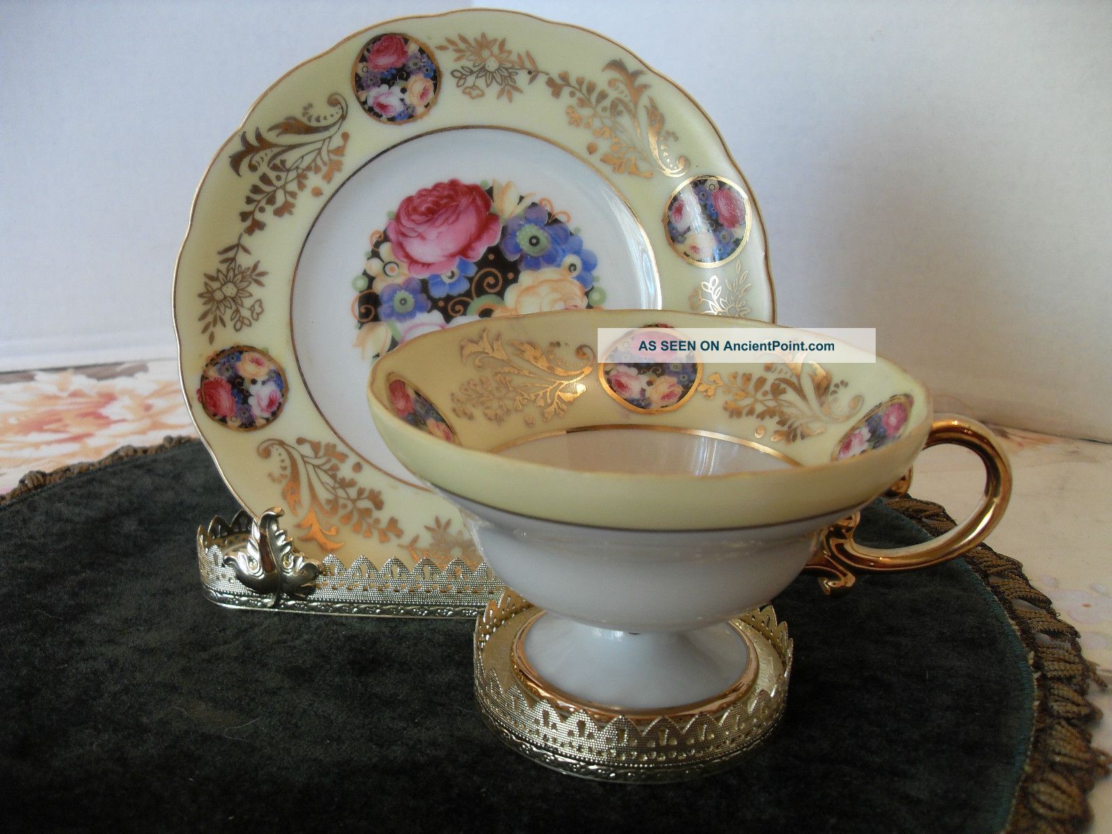 Royal Sealy Yellow/portrait Flowers Pattern Gold Highlight Cups & Saucers photo
