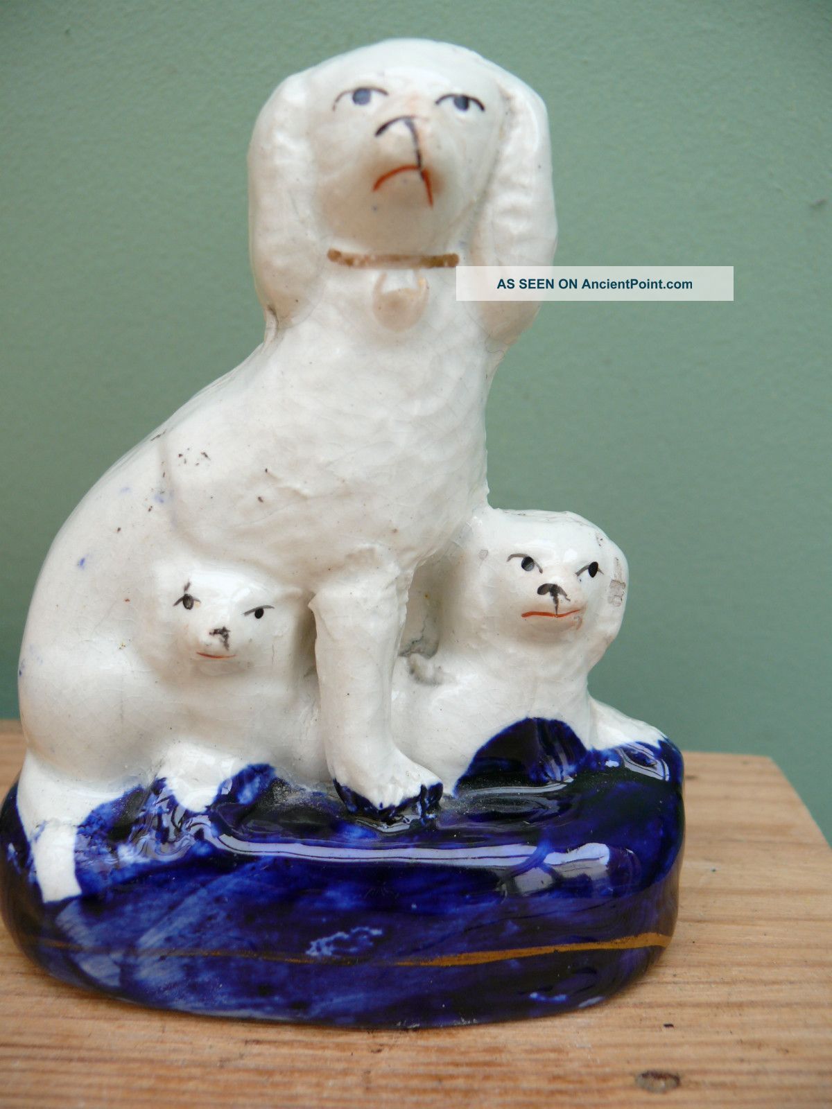 Mid 19thc Staffordshire Group Figure Of Poodle & Pups Figurines photo