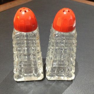 Clear Pressed Glass Salt & Pepper Shakers Waffle Pattern Red Caps 1930 ' S Cute photo