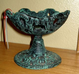 Old Vintage Cast Iron Bird - Bath Dish 4 1/2 