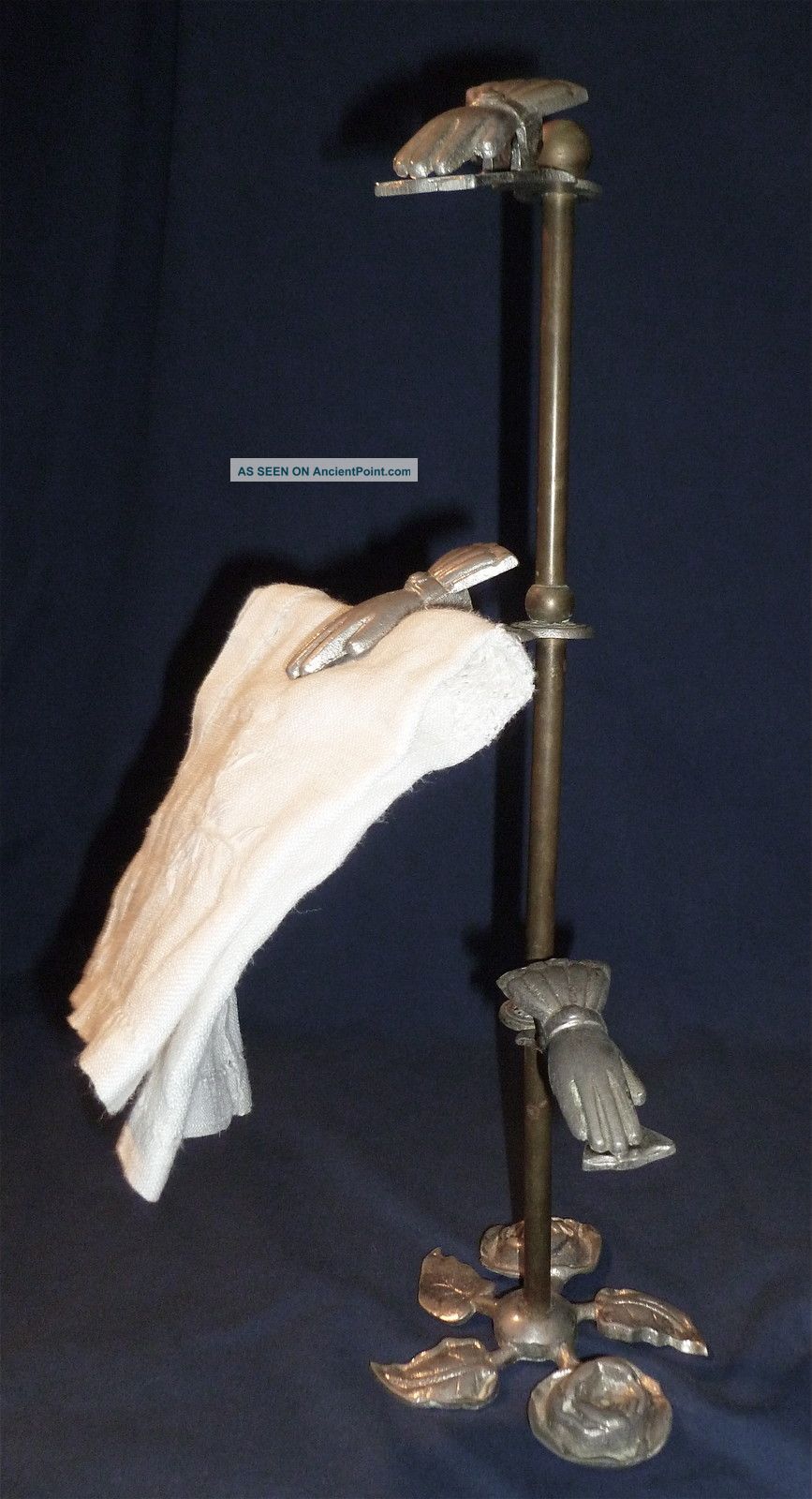 Antique Glove Or Handkerchief Stand / Holder With Gloved Hand Clasps - Estate Metalware photo