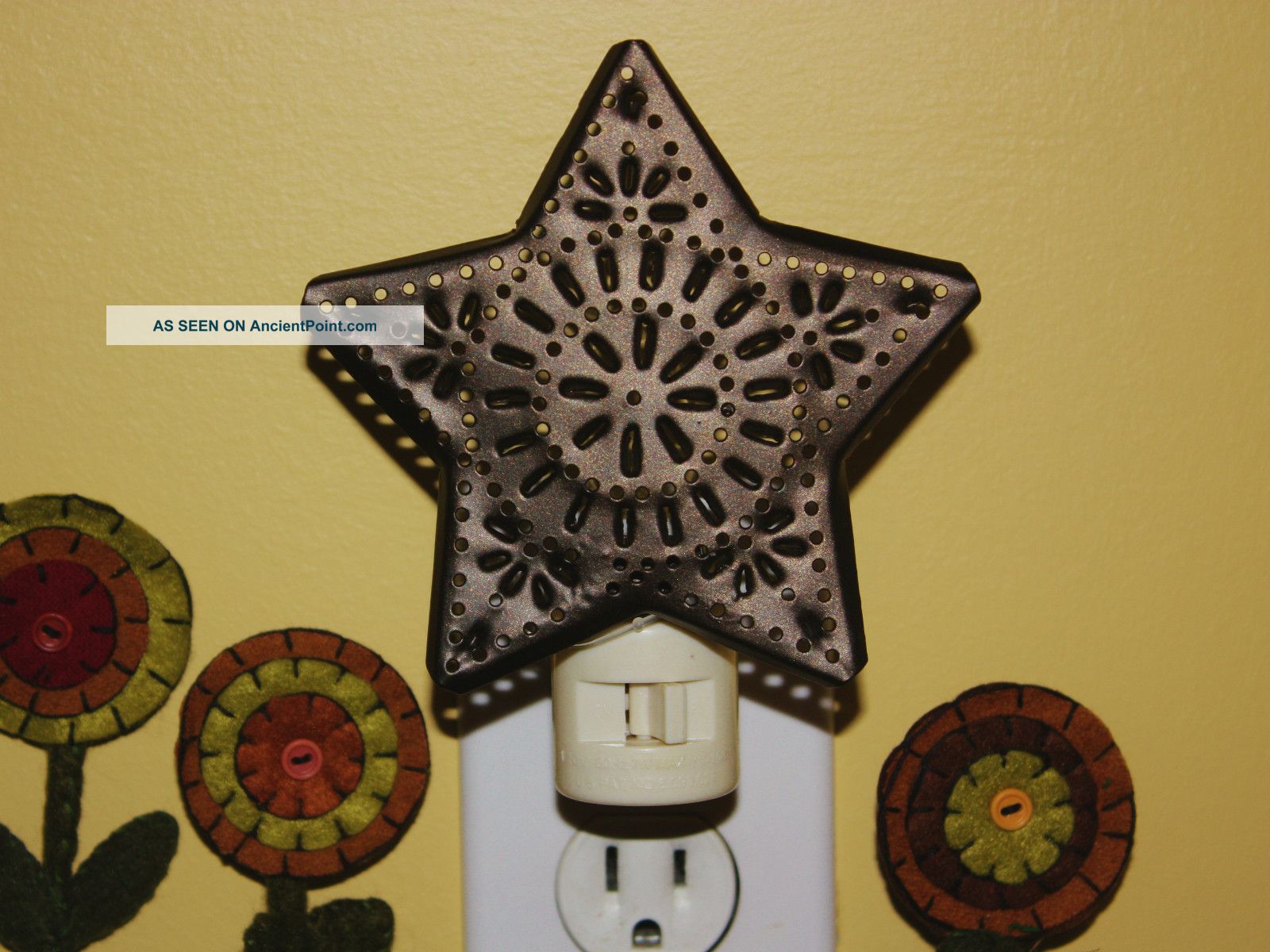 Night Light♥black Bronze♥farmhouse Star♥primitive♥colonial♥starbust Punched Tin Metalware photo