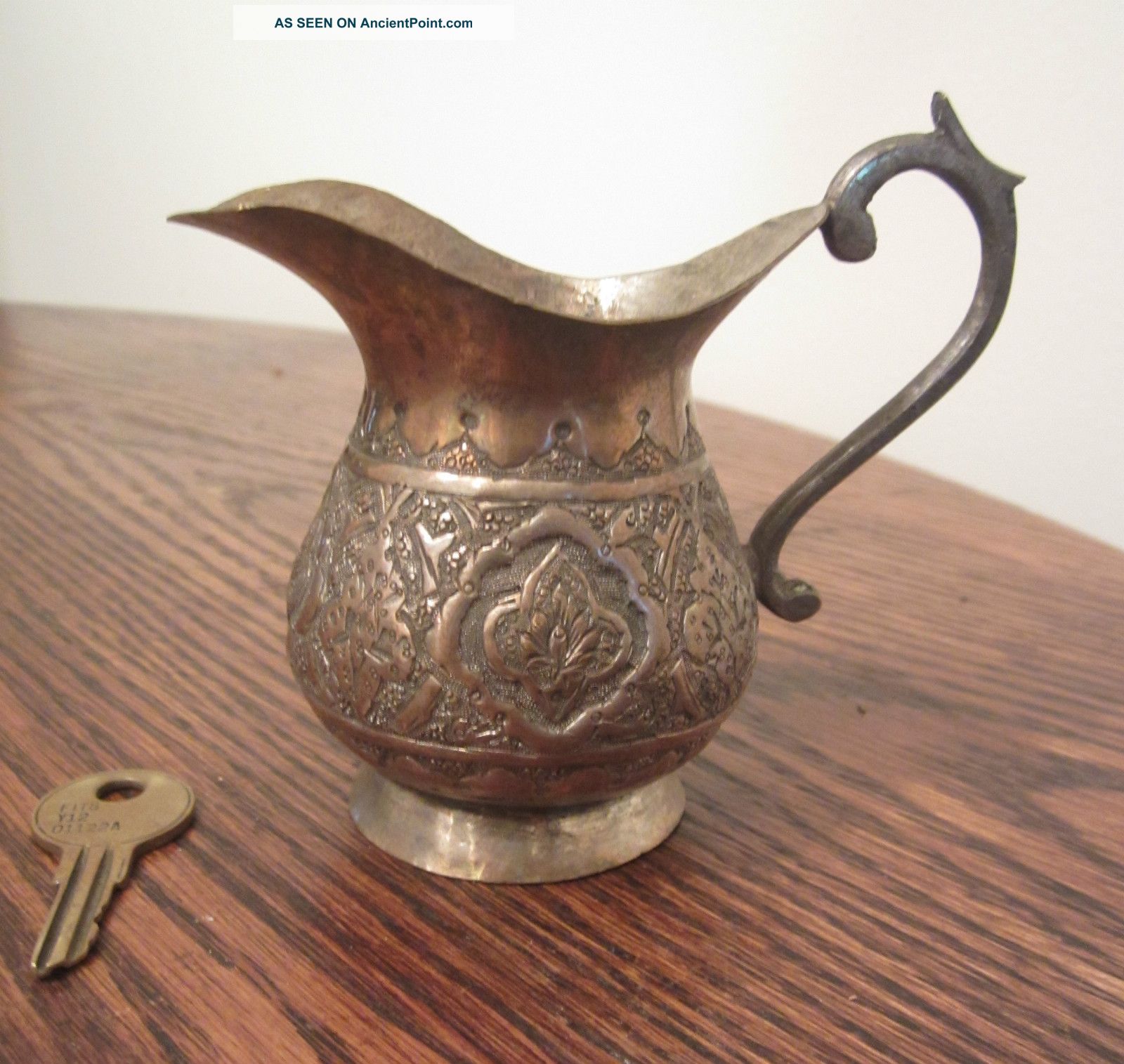 Antique Handmade Thick Copper Primitive Dovetailed Etched Pot Pitcher Kettle Cup Metalware photo