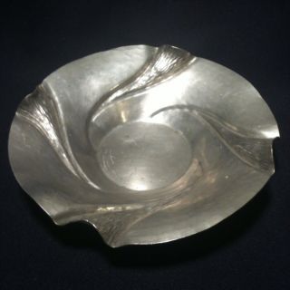 Rare - Nekrassoff - Antique Art Deco Hand Hammered Pewter Bowl / Dish photo