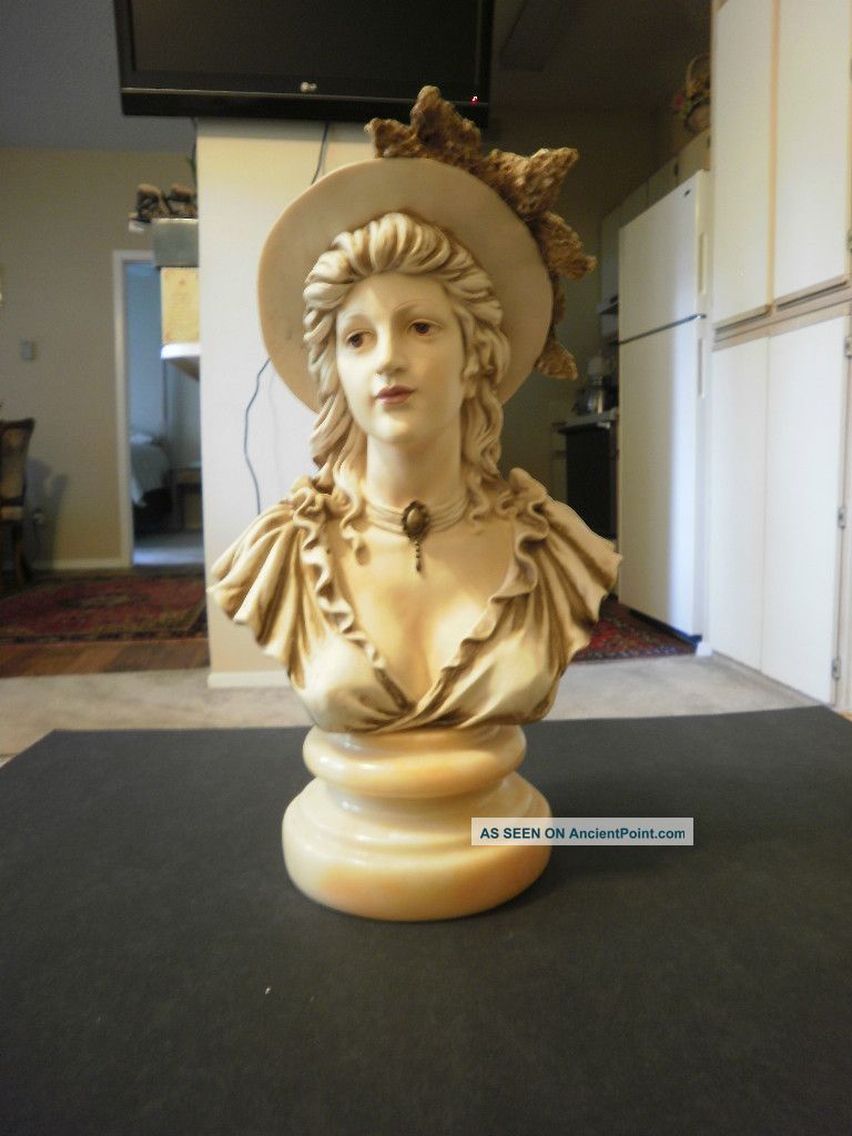 Antique Hand Crafted Figurin Figurines photo