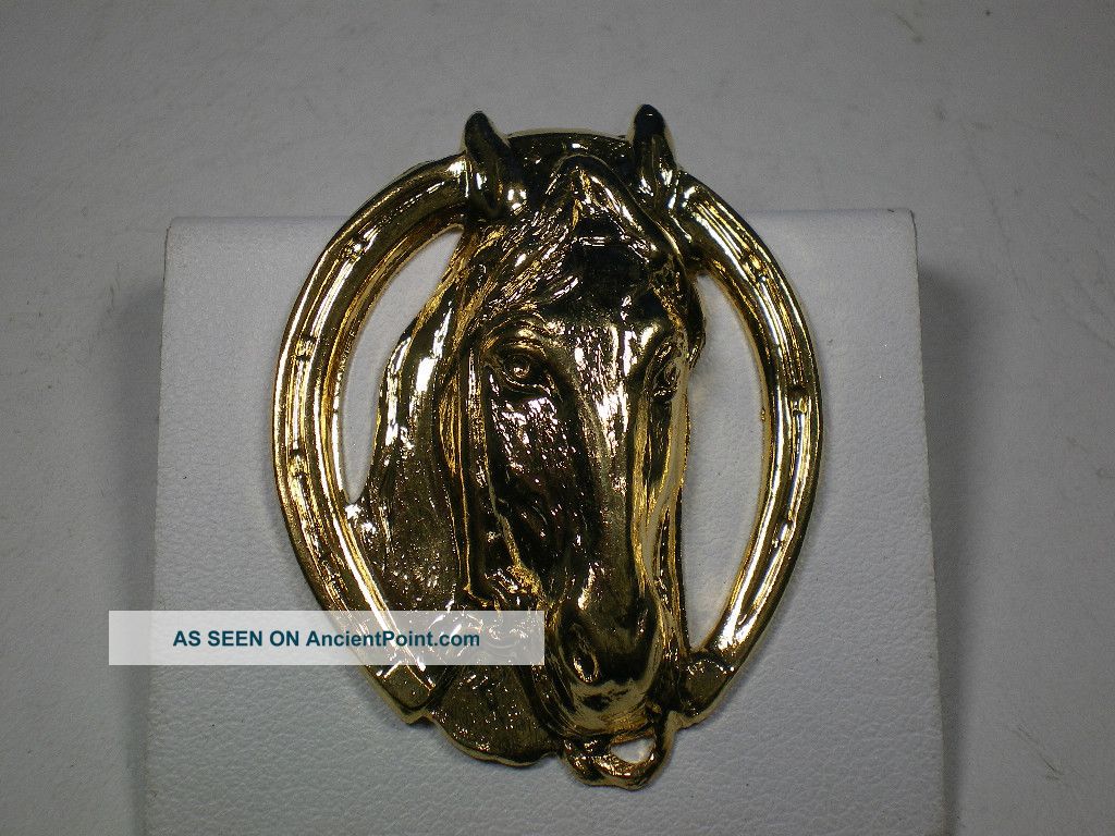 Decorative Light Metal Applique Horse Head Horse Shoe Metalware photo