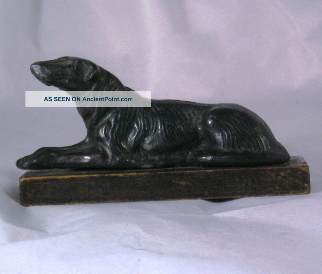 Vintage Cast Metal Dog Figurine A28 Metalware photo
