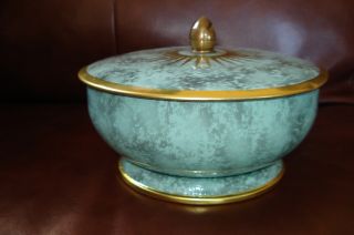 Vintage Green /gold Tin With Lid & Base Made In England - photo