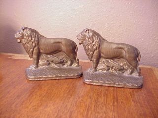 Old Signed Cast Iron Lion Bookends W/ Gold Paint Marked A.  C.  W.  Co 301 photo