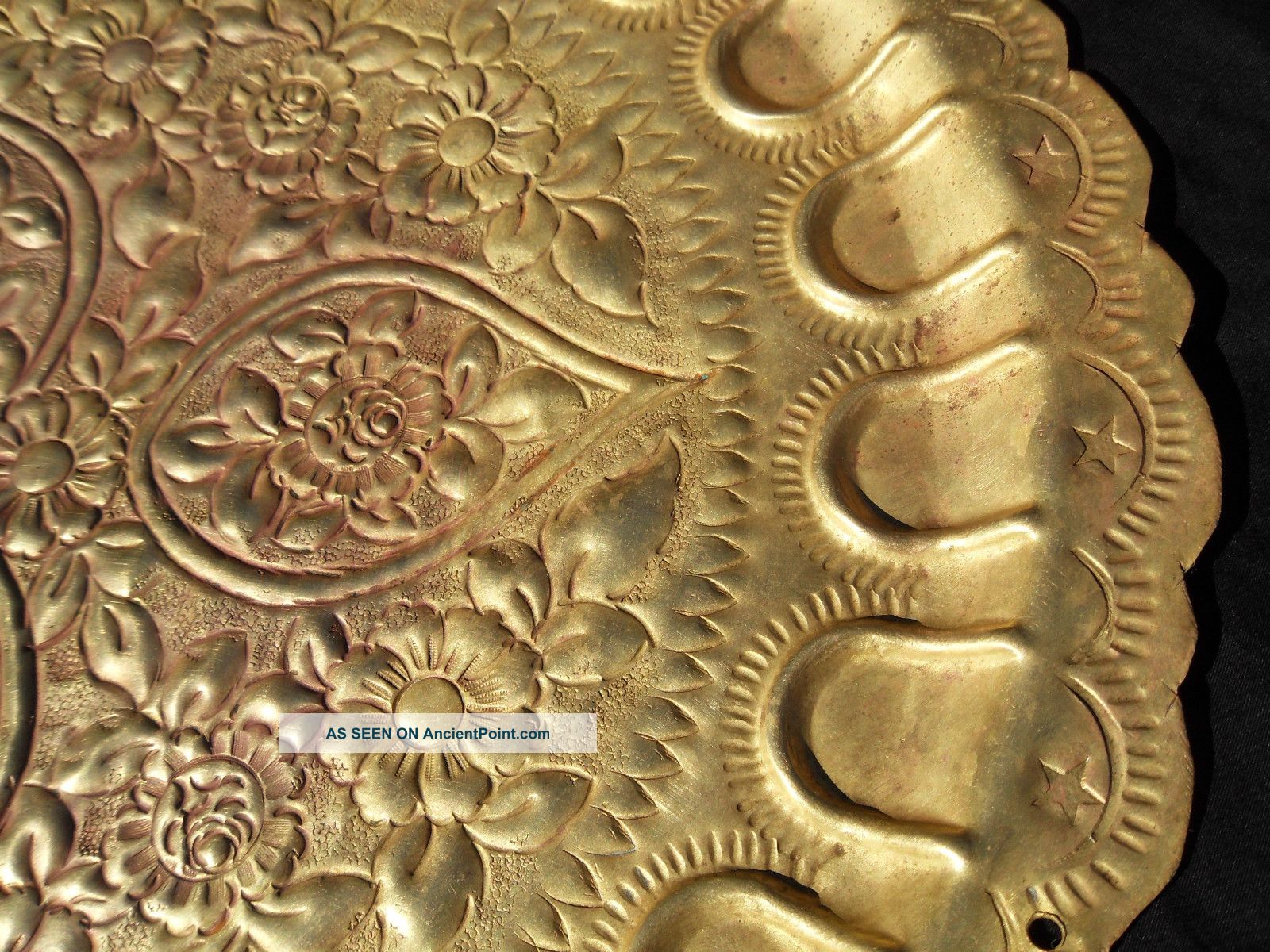 1800s Antique Brass Victorian Serving Tray Hand Hammered Incised Bronze Charger Metalware photo
