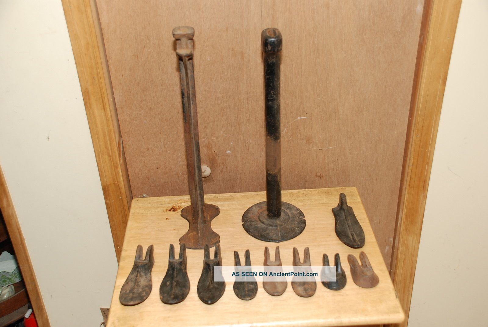 Antique Cast Iron Shoe Repair Tools - 2 Pedestals And 9 Attachments Metalware photo
