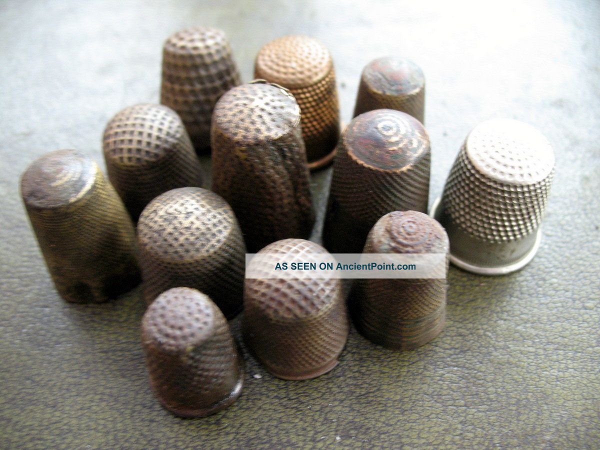 Thimbles 17th To 19th Century X 12 British photo